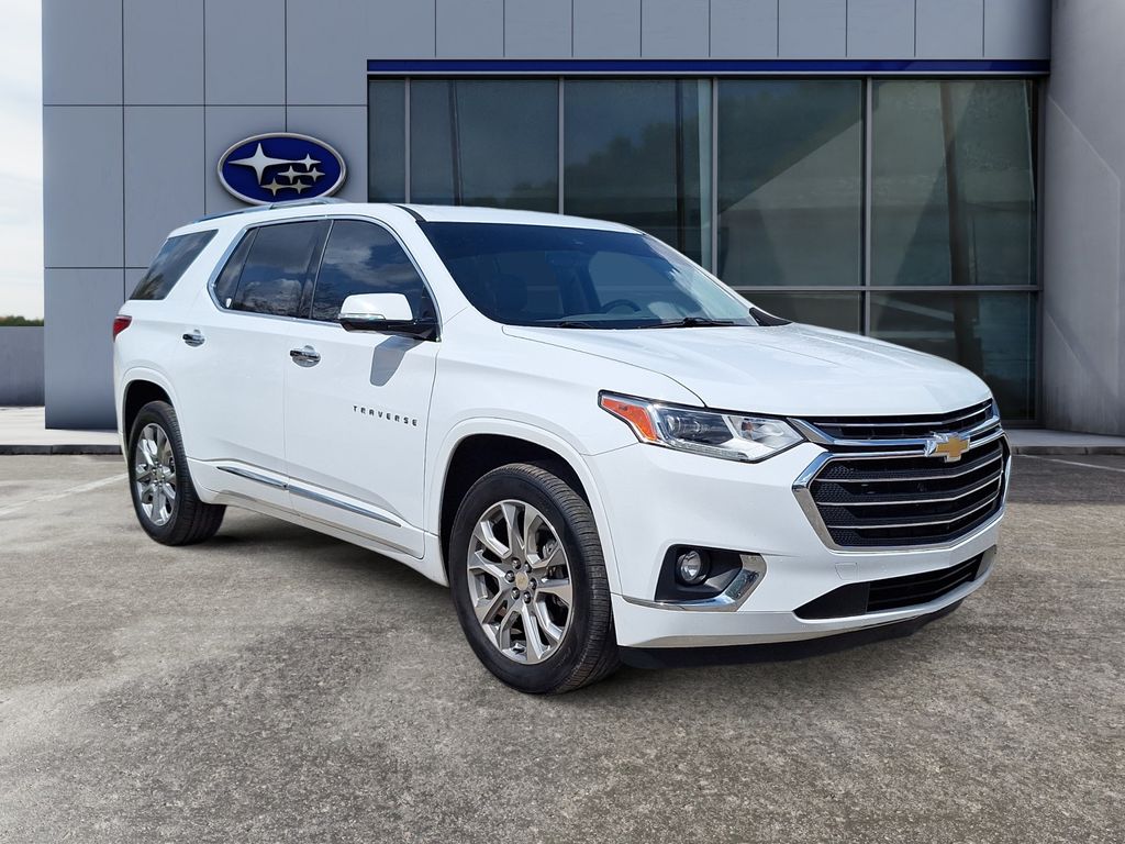 2019 Chevrolet Traverse Premier photo 2