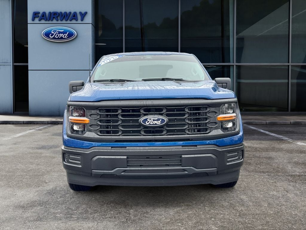 2025 Ford F-150 XL photo 2