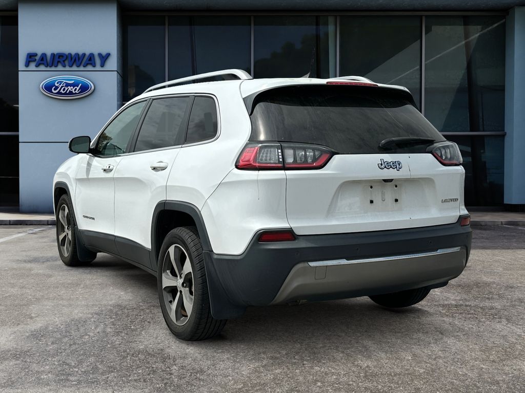 2019 Jeep Cherokee Limited FWD photo 4