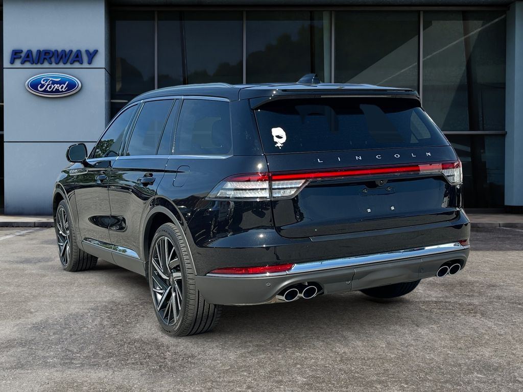 2025 Lincoln Aviator Reserve photo 4
