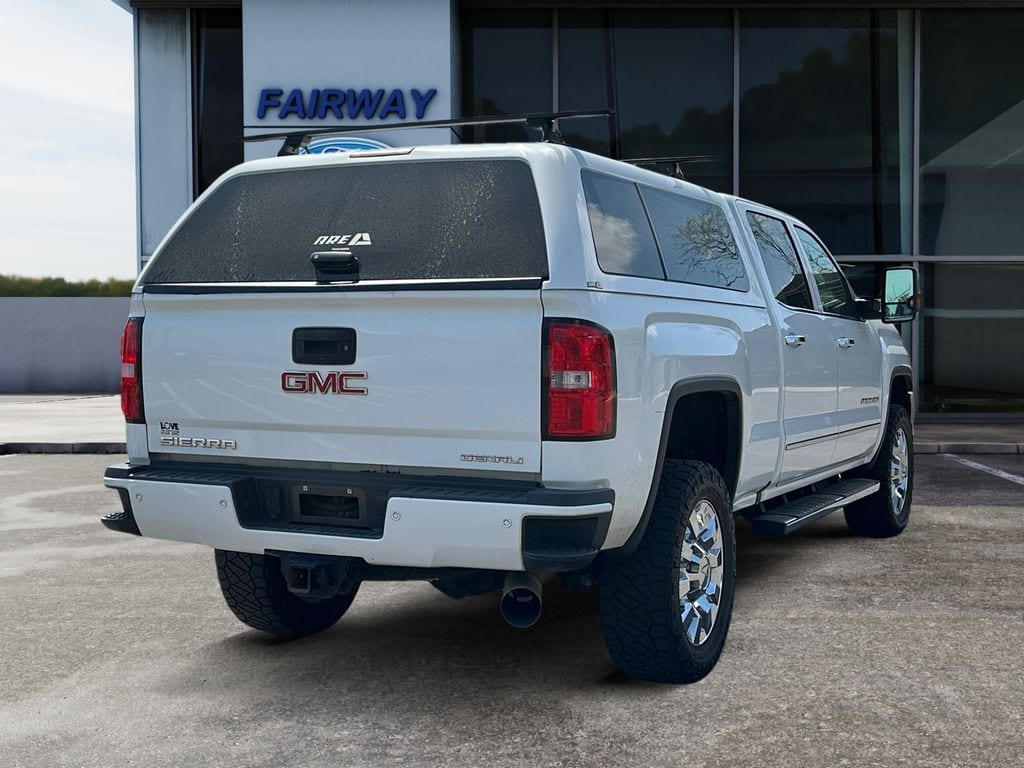 2019 GMC Sierra 2500HD Denali photo 6