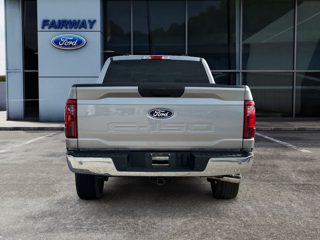 2025 Ford F-150 XLT photo 5