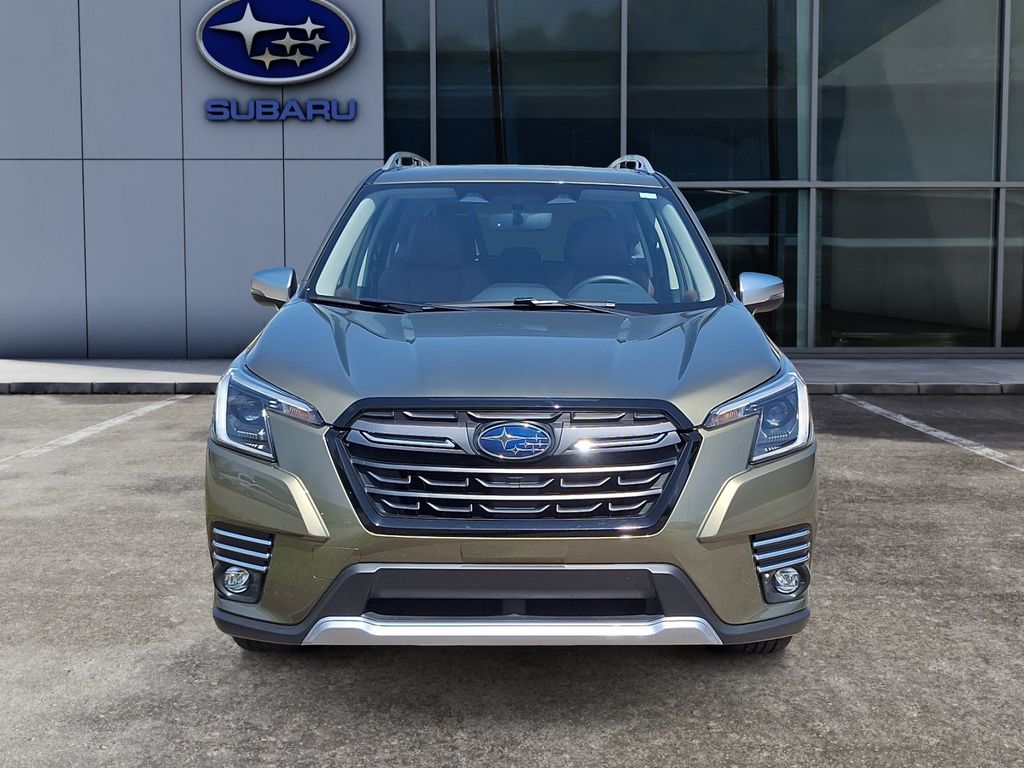 2023 Subaru Forester Touring photo 2