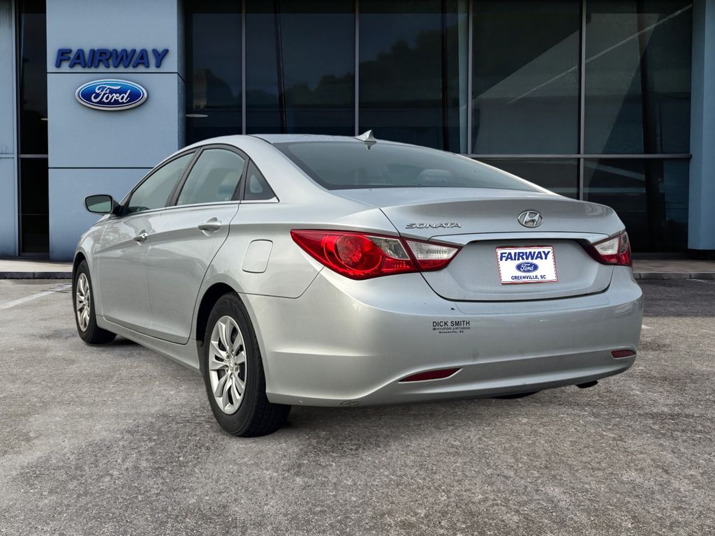 2013 Hyundai Sonata GLS photo 4