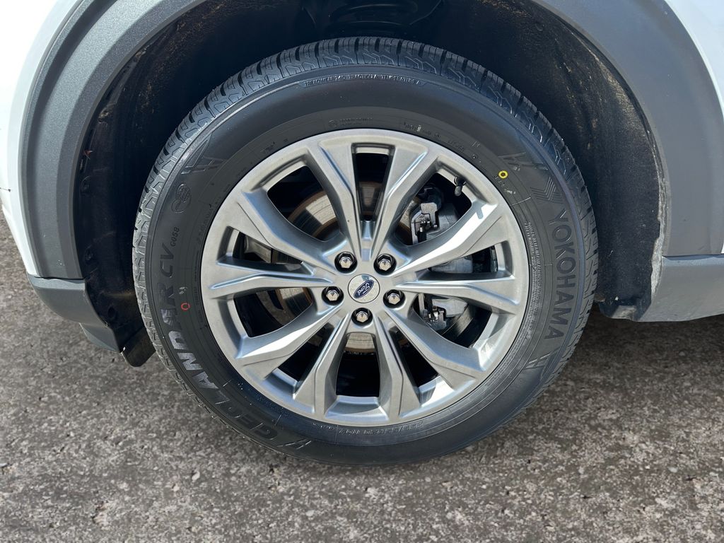 2023 Ford Explorer Limited photo 3