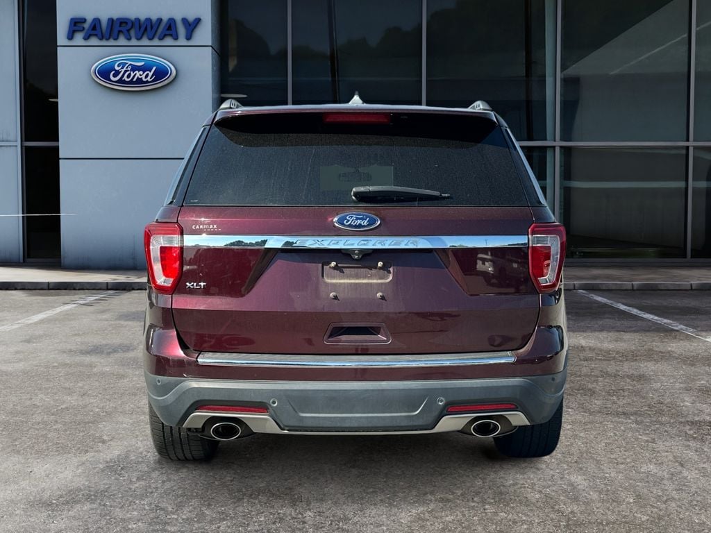 2018 Ford Explorer XLT photo 5