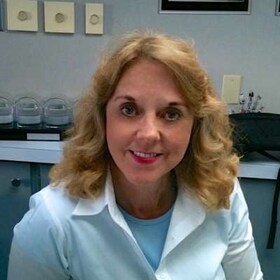 Staff member Sue Williams from ID_41a130