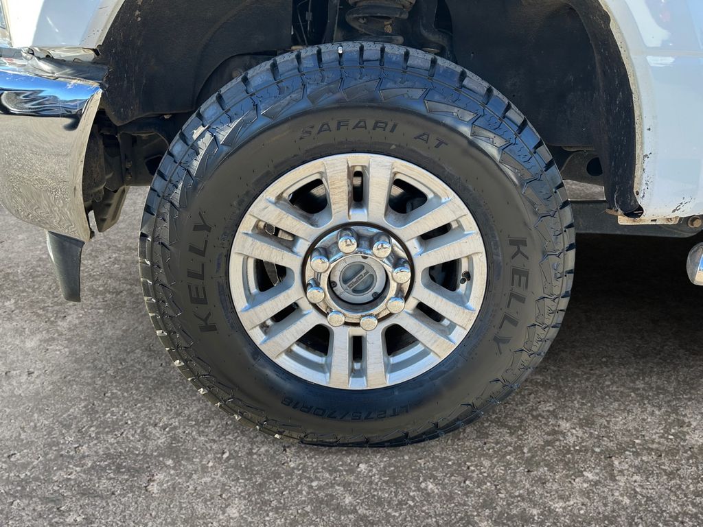 2017 Ford F-250 XLT photo 3