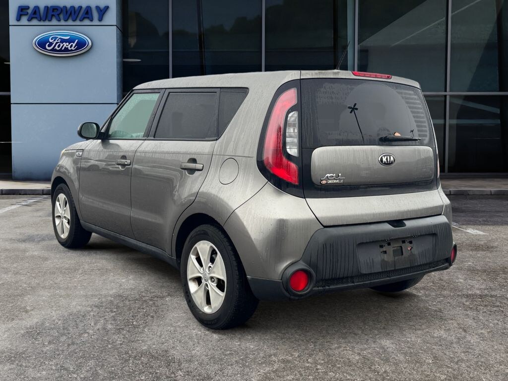 Used 2015 Kia Soul Base FWD Hatchback