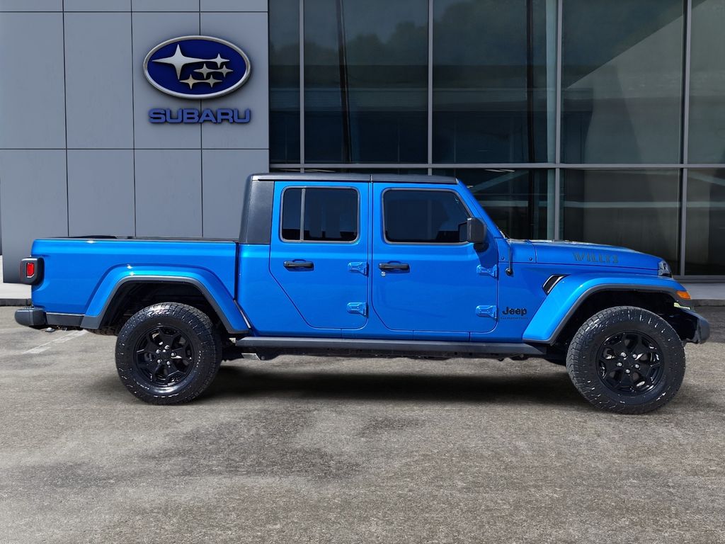 2021 Jeep Gladiator Sport photo 3