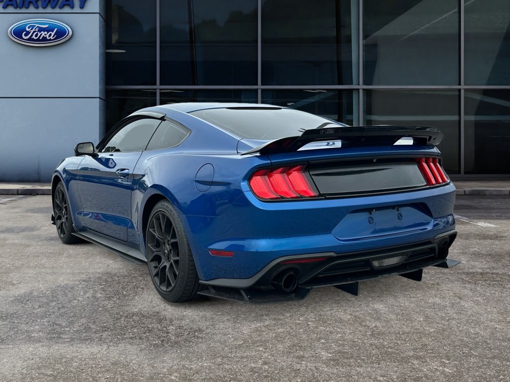 2018 Ford Mustang EcoBoost photo 4