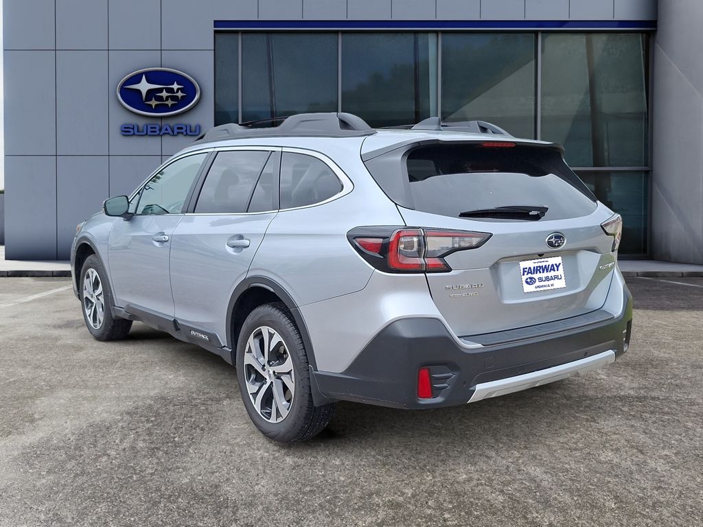 2020 Subaru Outback Limited photo 4