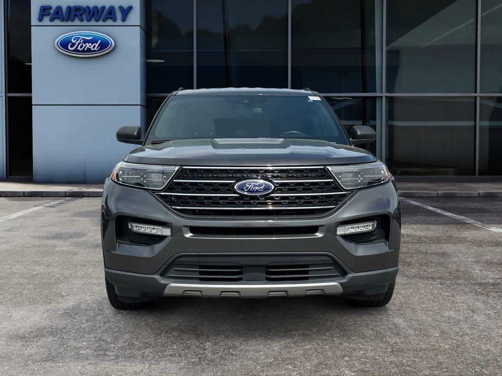 2020 Ford Explorer XLT photo 3