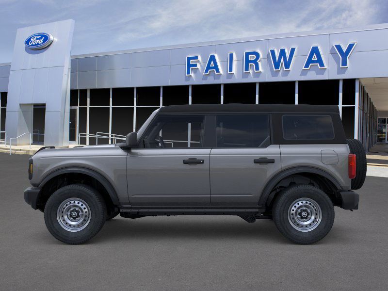 2025 Ford Bronco Base photo 3