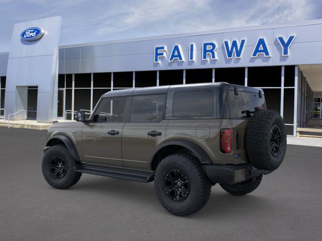 New 2025 Ford Bronco Outer Banks SUV
