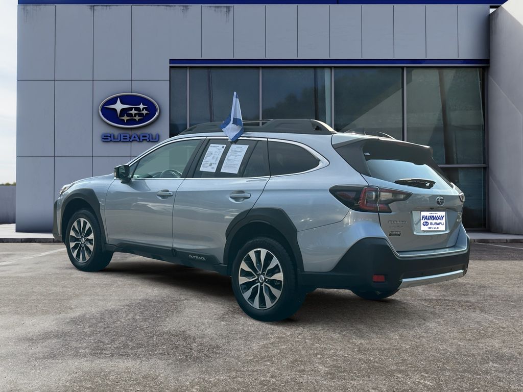 2023 Subaru Outback Limited photo 4