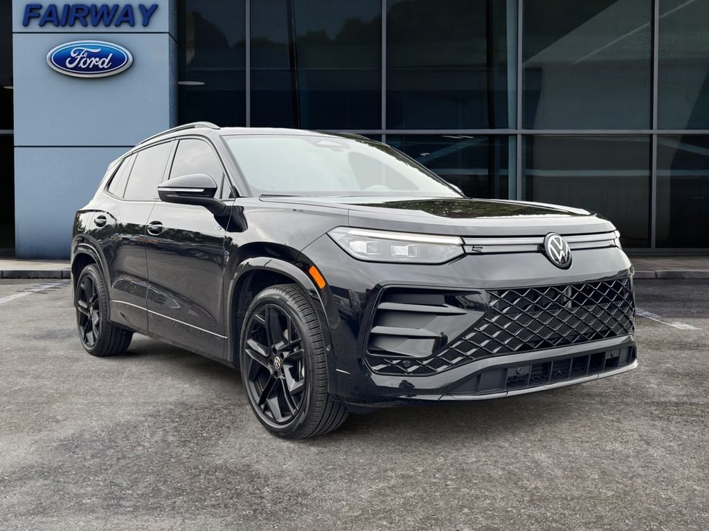 Used 2025 Volkswagen Tiguan 2.0T SE R-Line Black SUV