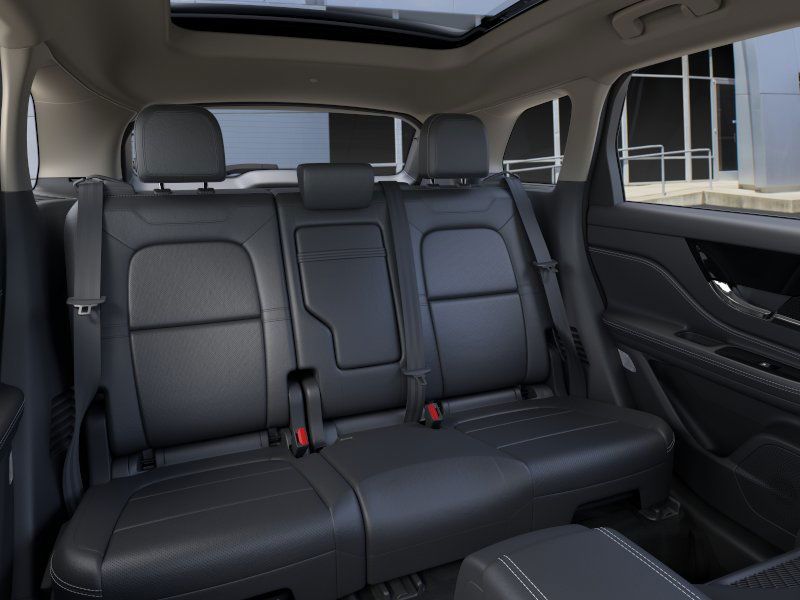 2025 Lincoln Corsair Premiere - Photo 11