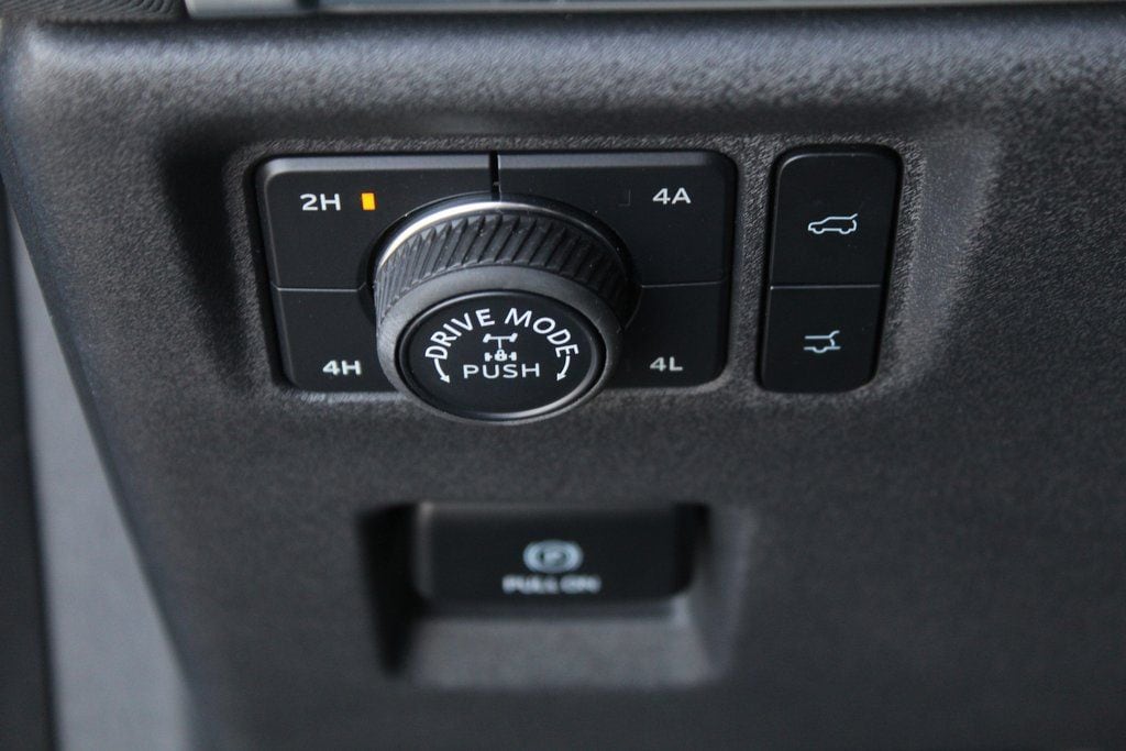 2025 Ford Expedition Tremor - Photo 37