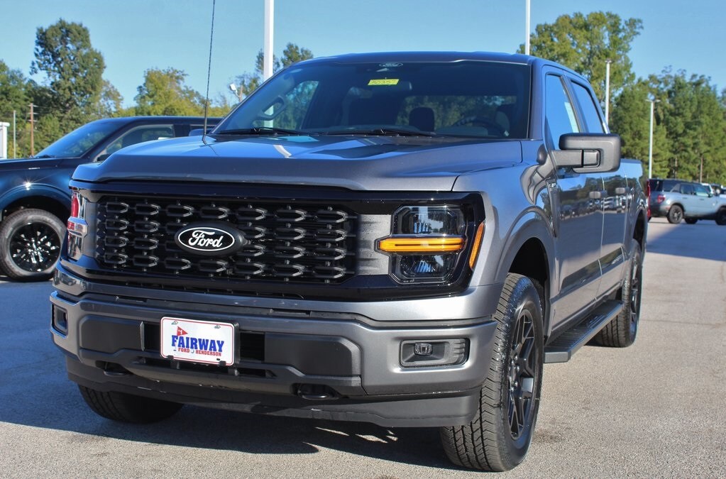 2025 Ford F-150 STX photo 4