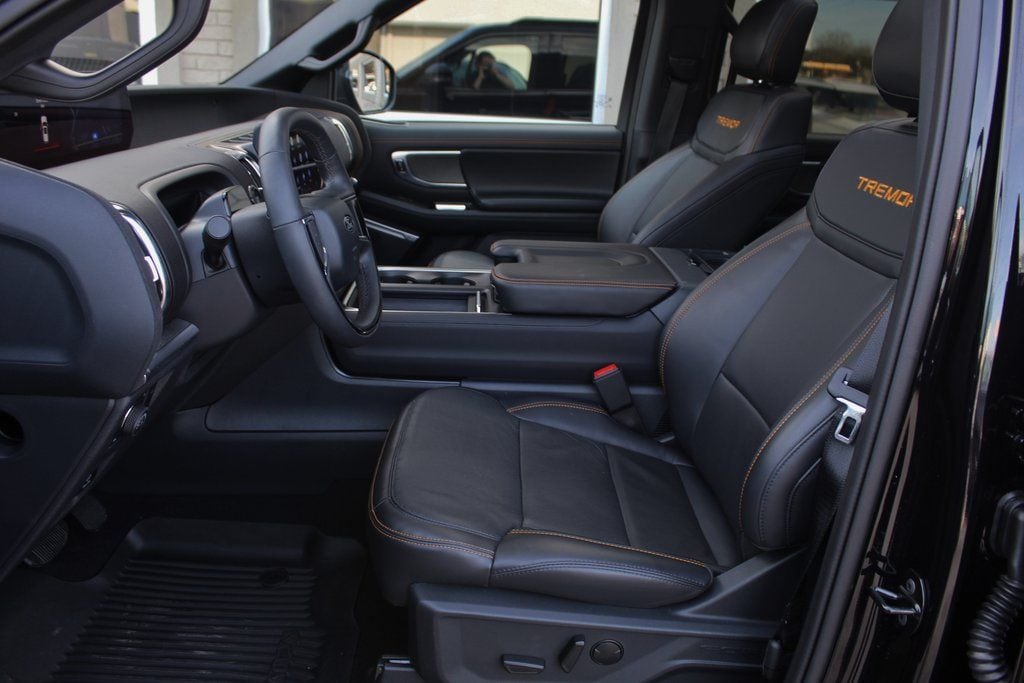 2025 Ford Expedition Tremor - Photo 12