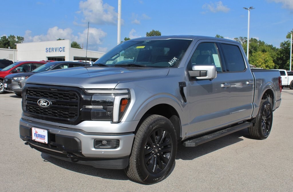 New 2025 Ford F-150 Lariat TRUCK