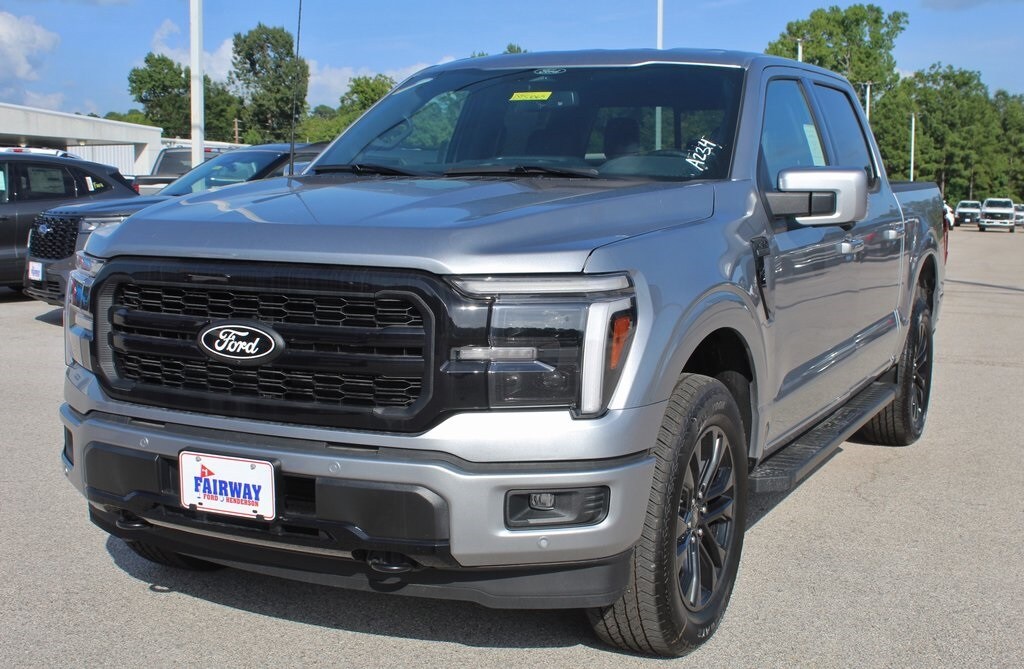 New 2025 Ford F-150 Lariat TRUCK