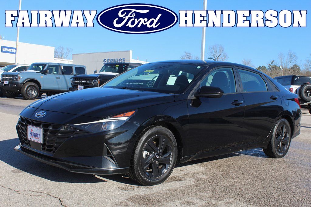 2022 Hyundai Elantra SEL