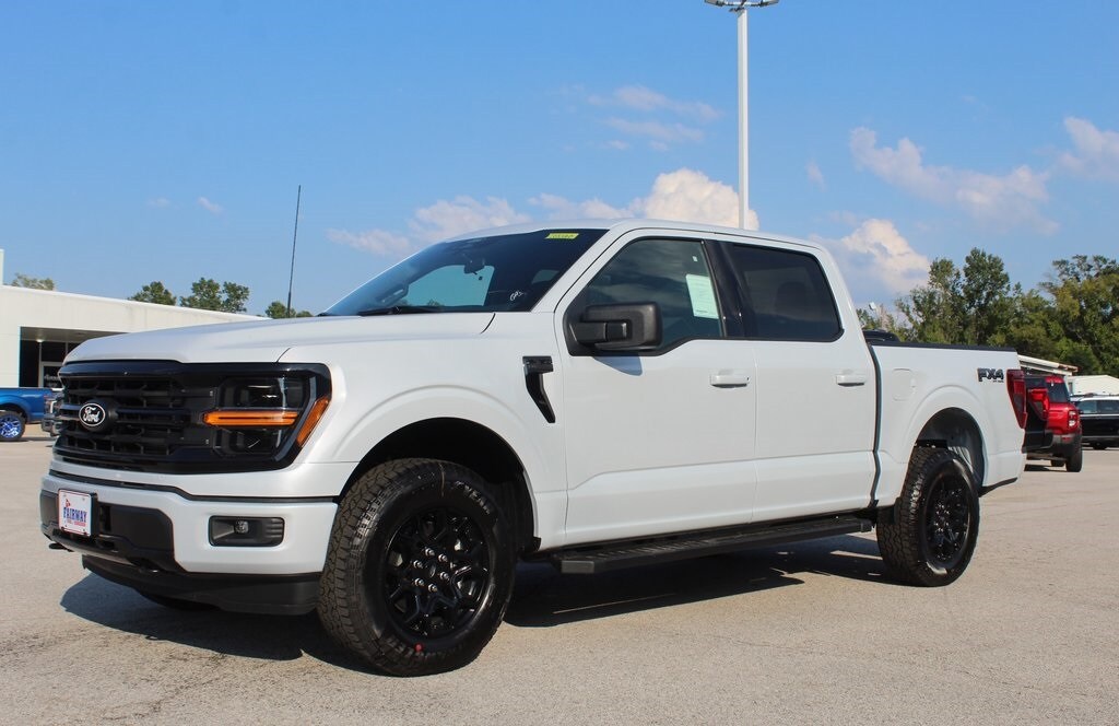 New 2025 Ford F-150 XLT TRUCK