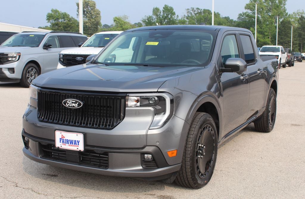 New 2025 Ford Maverick Lobo TRUCK