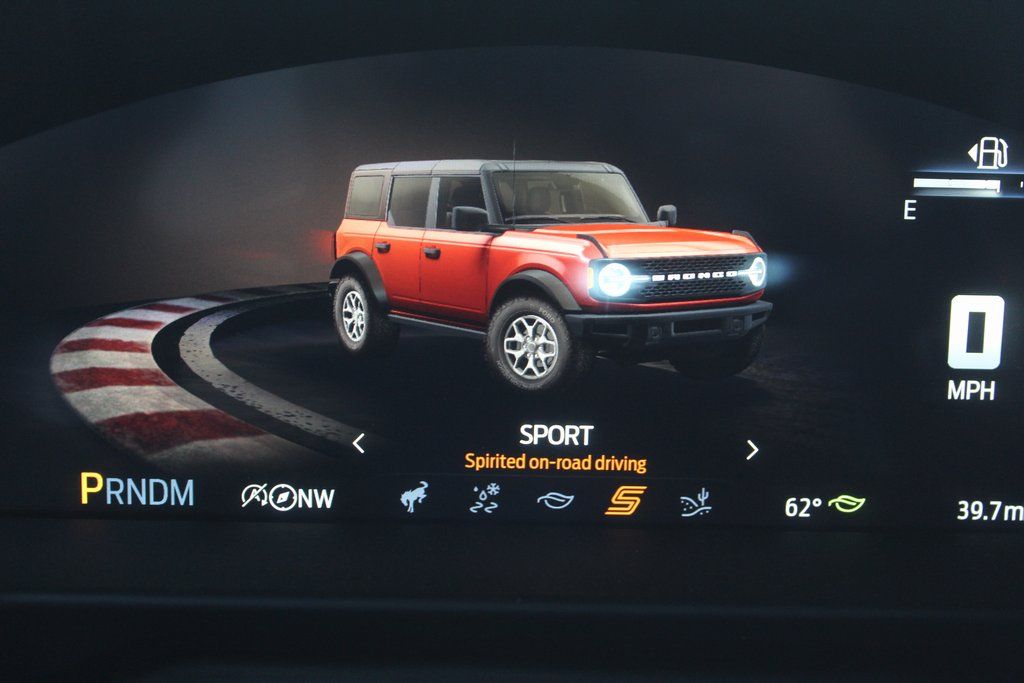 2025 Ford Bronco 2-Door Base - Photo 32