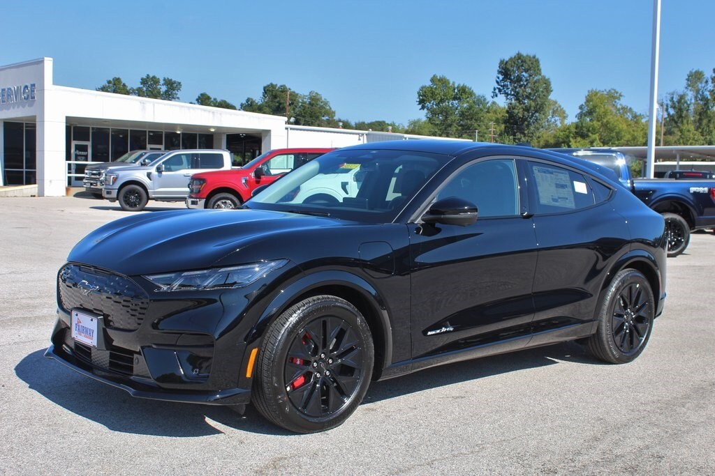 2025 Ford Mustang Mach-E Premium photo 4