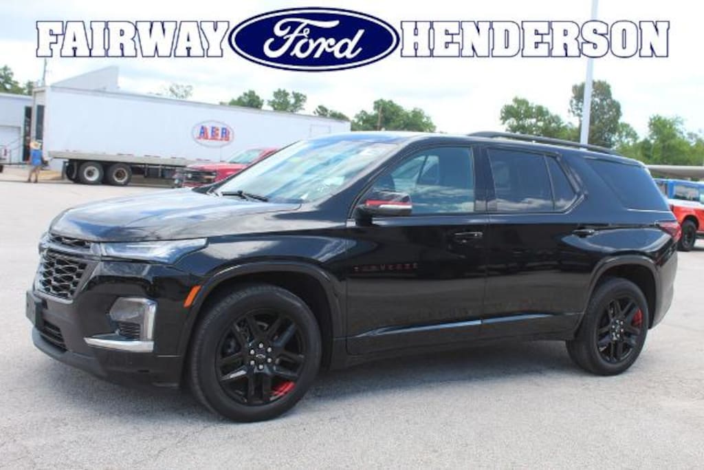 Used 2023 Chevrolet Traverse Premier SUV