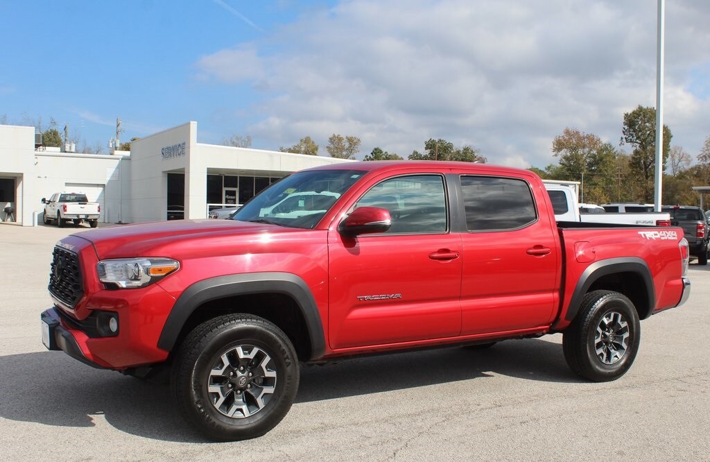 2023 Toyota Tacoma 4x4 TRD Off-Road photo 3