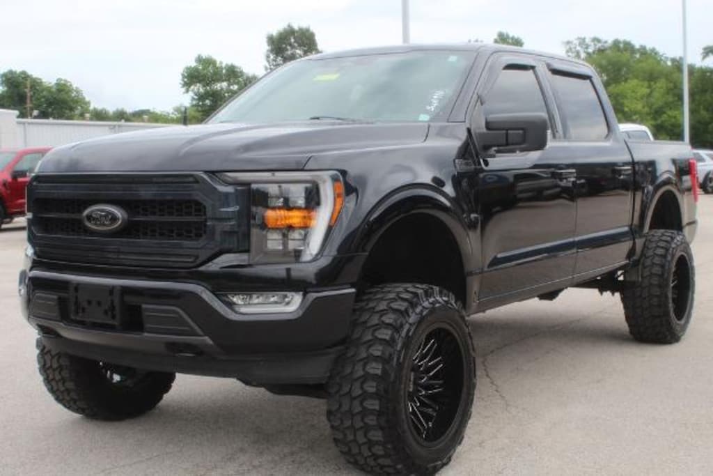 Used 2022 Ford F-150 XLT Crew Cab Truck