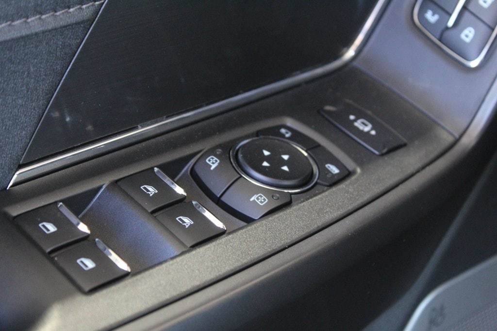 2025 Ford F-150 Lariat photo 4