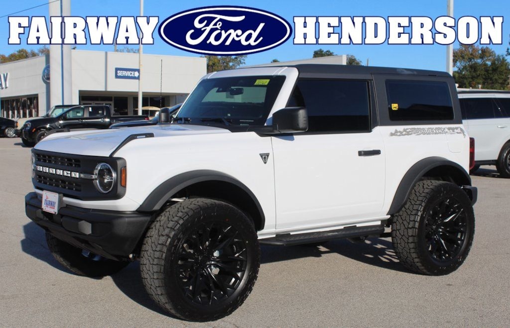 New 2025 Ford Bronco Base SUV