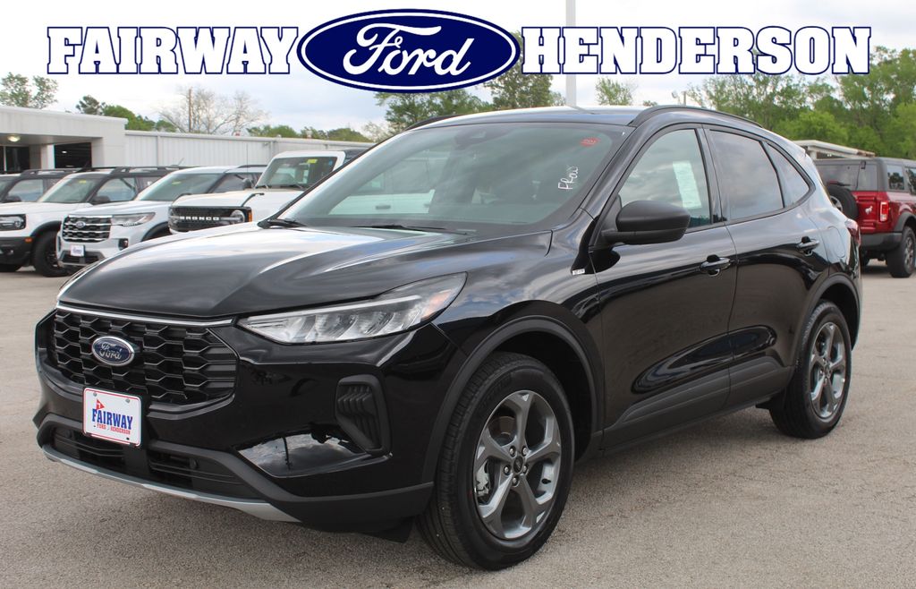 2026 Ford Escape ST-Line AWD's photo