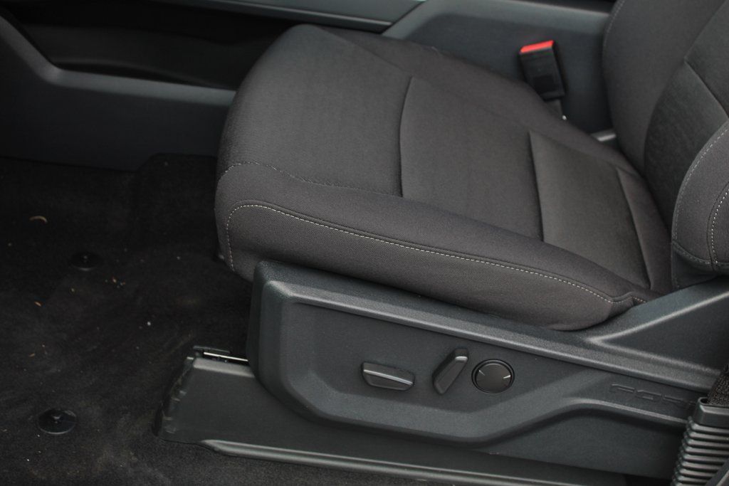 2025 Ford F-150 XLT - Photo 18