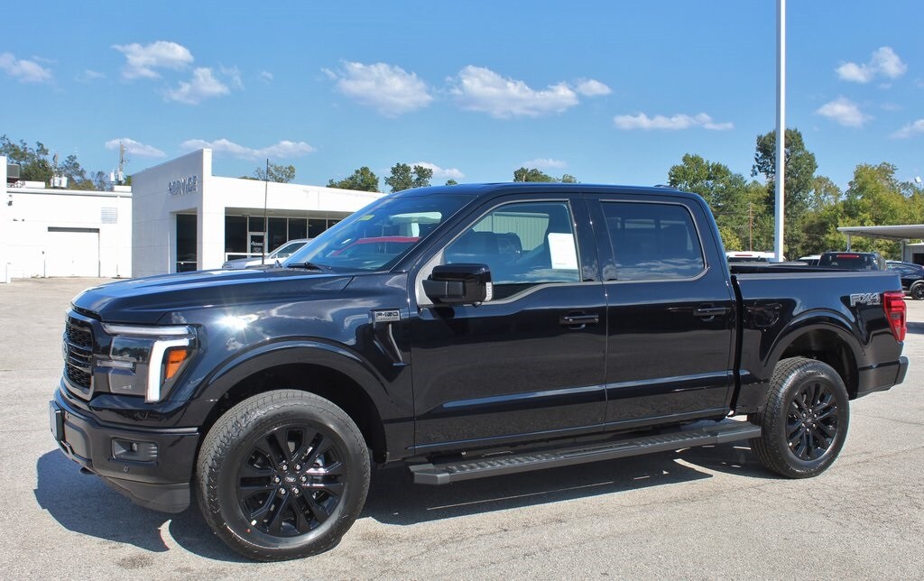 New 2025 Ford F-150 Lariat TRUCK