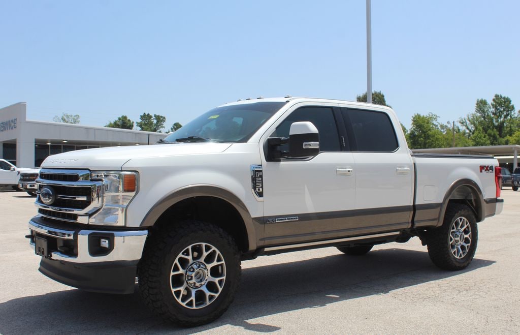 Used 2022 Ford F-250 Lariat Crew Cab Truck