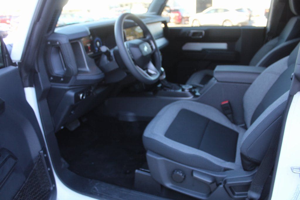2025 Ford Bronco 2-Door Base - Photo 14