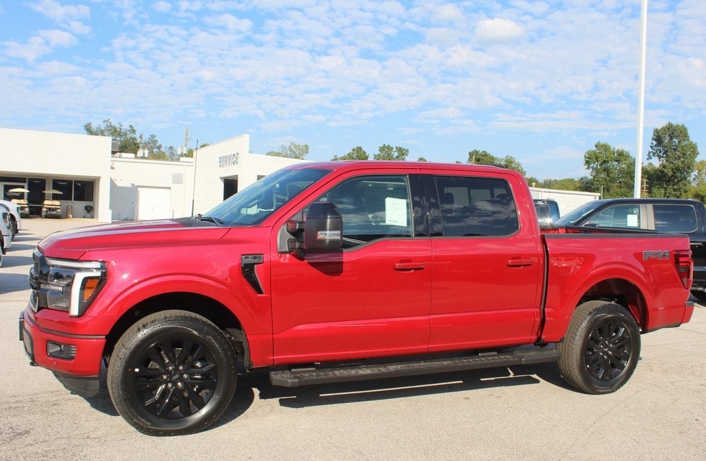 New 2025 Ford F-150 Lariat TRUCK