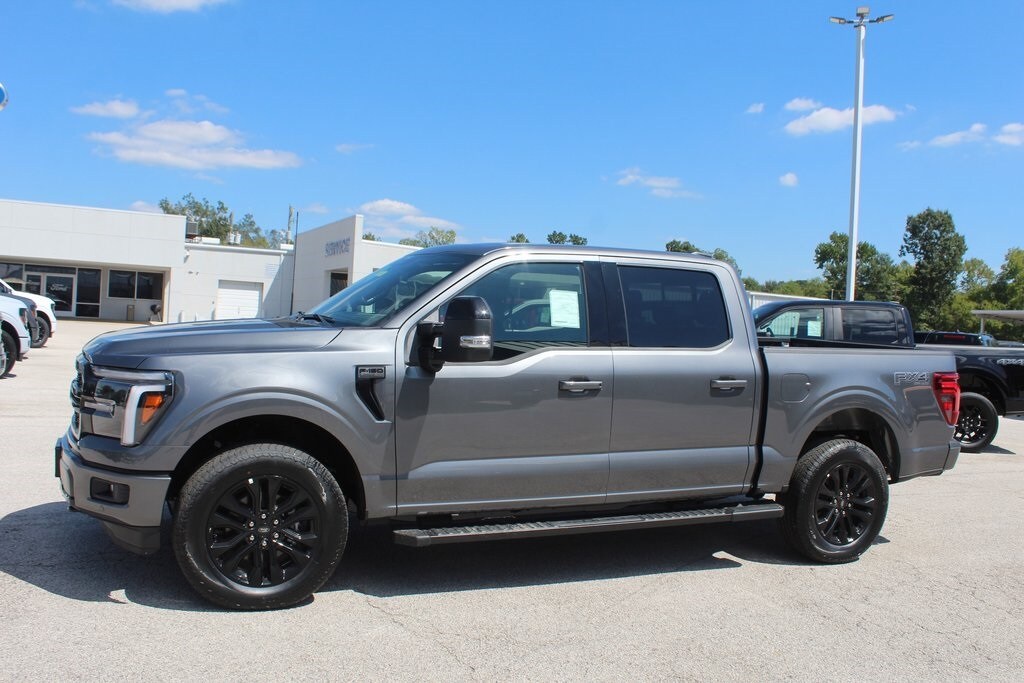 2025 Ford F-150 Lariat photo 2