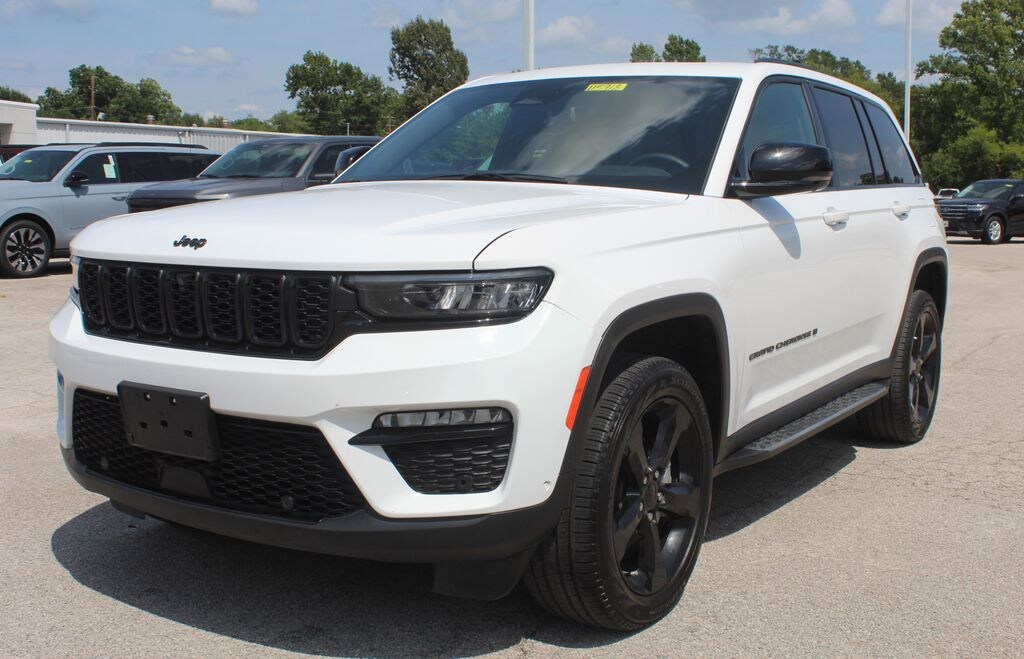 Used 2025 Jeep Grand Cherokee