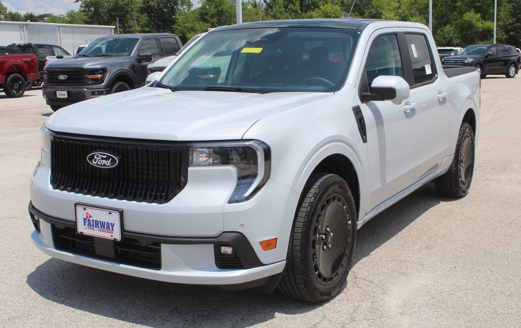 New 2026 Ford Maverick Maverick Lobo TRUCK