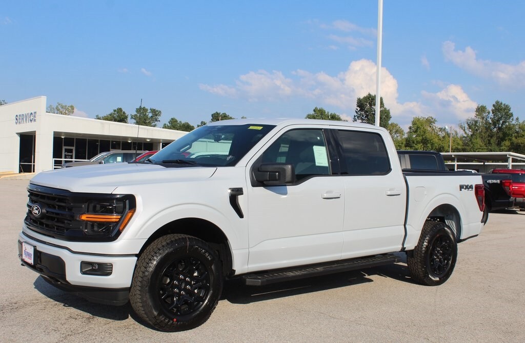 New 2025 Ford F-150 XLT TRUCK