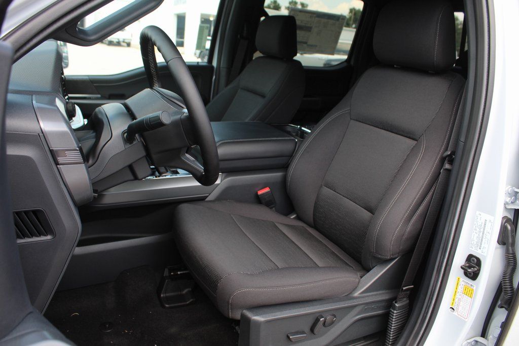 2025 Ford F-150 XLT - Photo 19