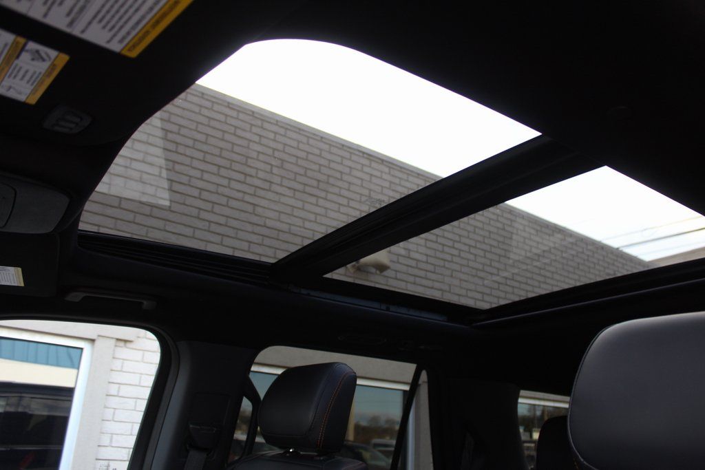 2025 Ford Expedition Tremor - Photo 10