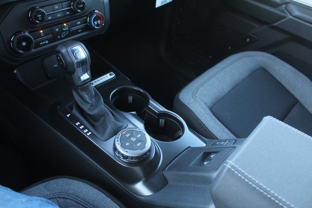 2025 Ford Bronco 2-Door Base - Photo 27